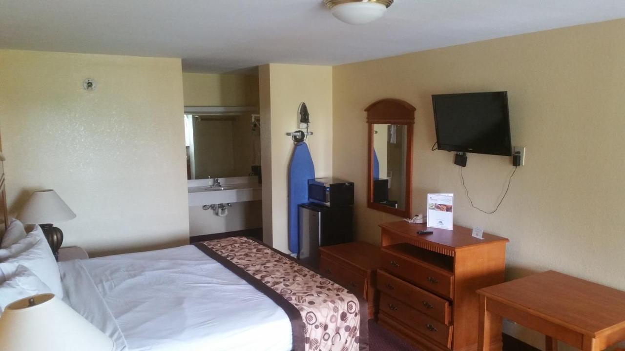 Americas Best Value Inn San Antonio - At&T Center/Fort Sam Houston Bagian luar foto